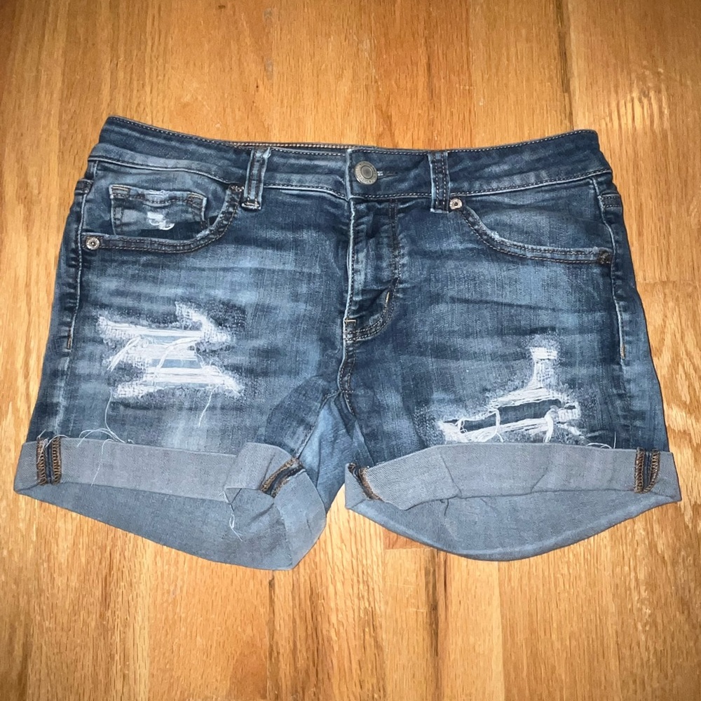 Mid rise American Eagle Jean Shorts, Size 8